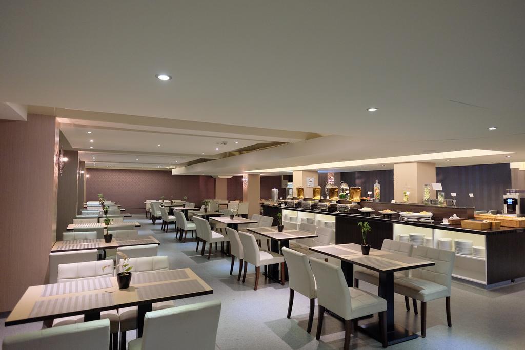 Talmud Hotel Taichung Bagian luar foto