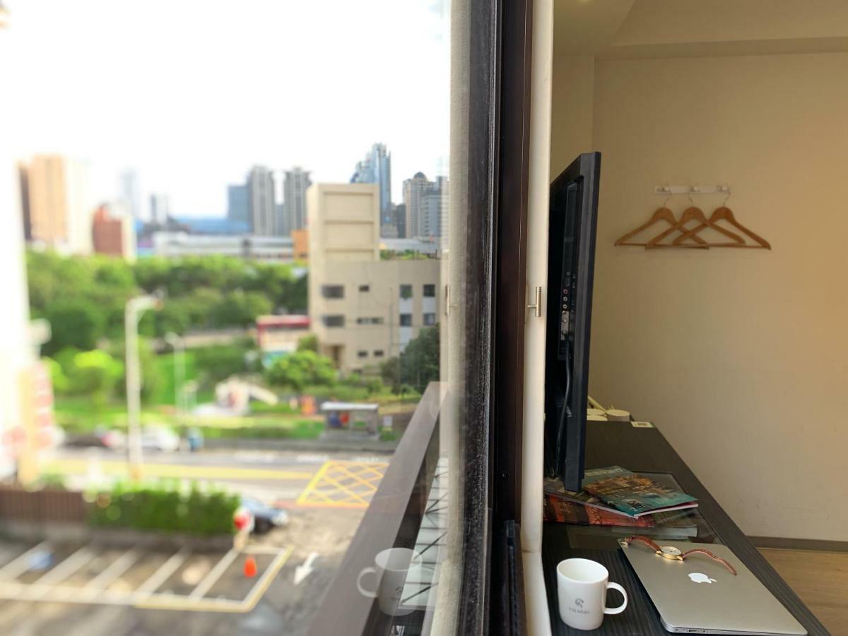 Talmud Hotel Taichung Bagian luar foto